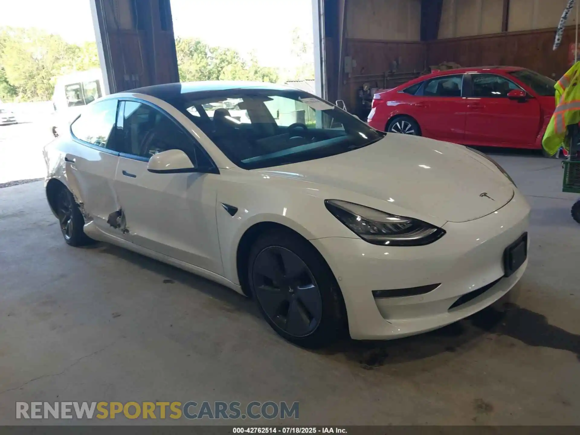 1 Photograph of a damaged car 5YJ3E1EB1MF855487 TESLA MODEL 3 2021