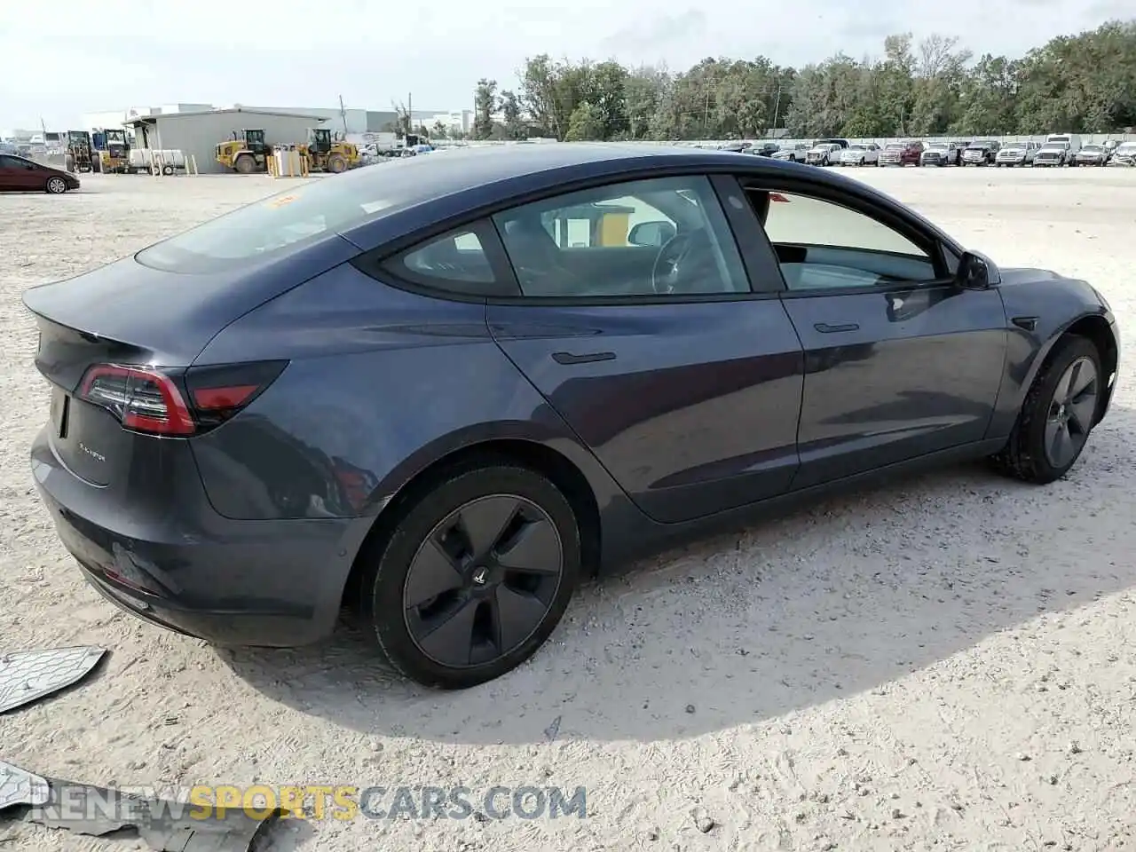 3 Photograph of a damaged car 5YJ3E1EB1MF869423 TESLA MODEL 3 2021