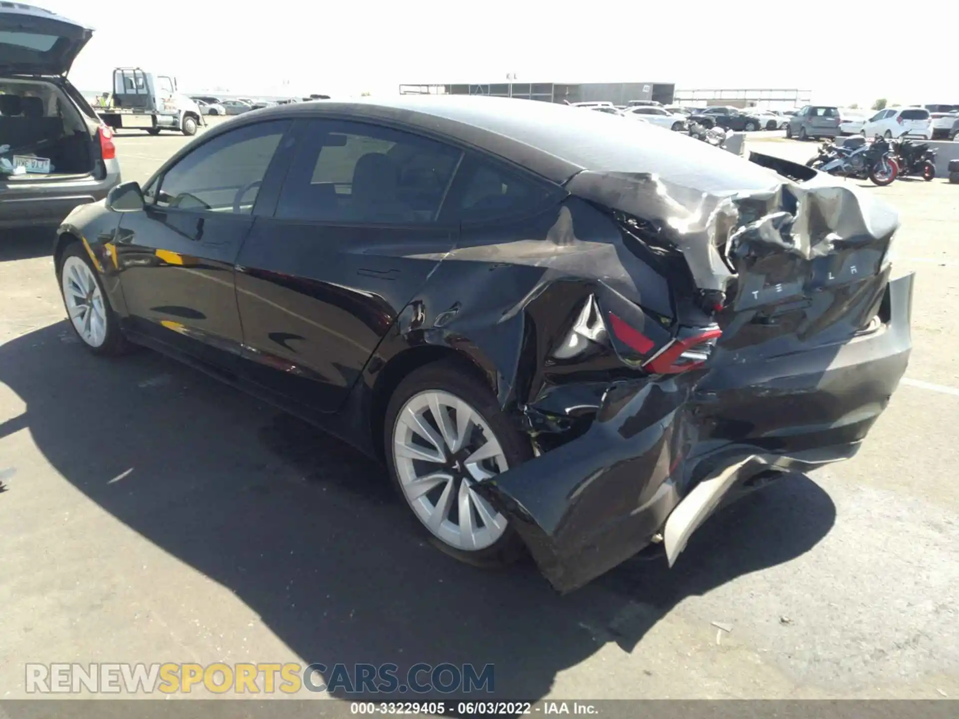 3 Photograph of a damaged car 5YJ3E1EB1MF925313 TESLA MODEL 3 2021