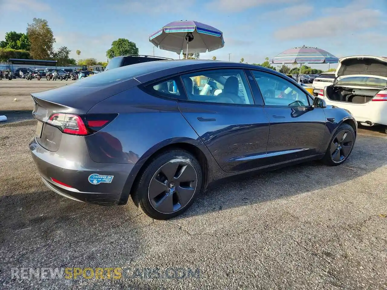 3 Photograph of a damaged car 5YJ3E1EB1MF997791 TESLA MODEL 3 2021