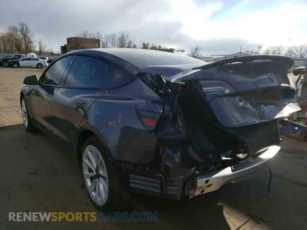 3 Photograph of a damaged car 5YJ3E1EB2MF027660 TESLA MODEL 3 2021