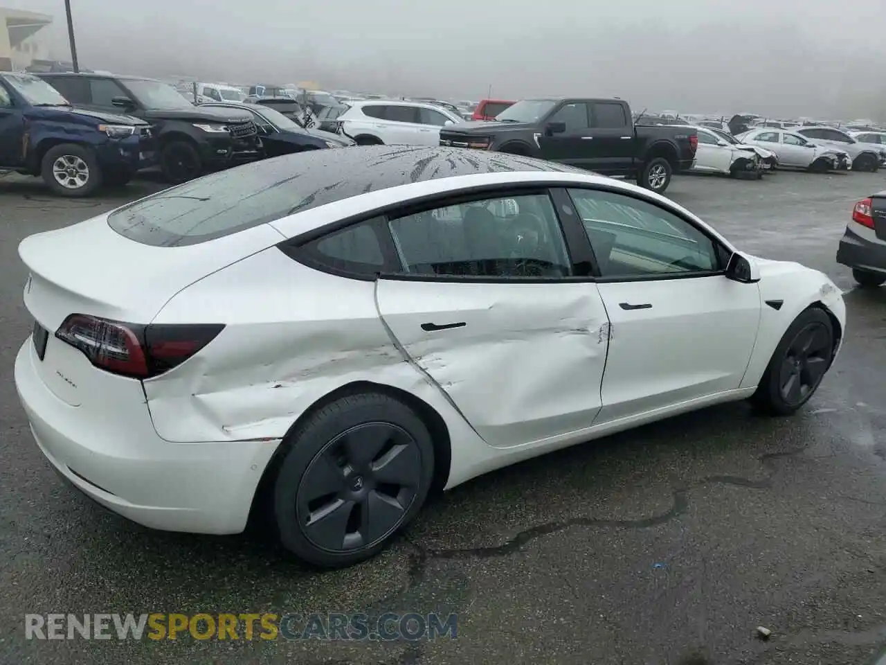 3 Photograph of a damaged car 5YJ3E1EB2MF048413 TESLA MODEL 3 2021