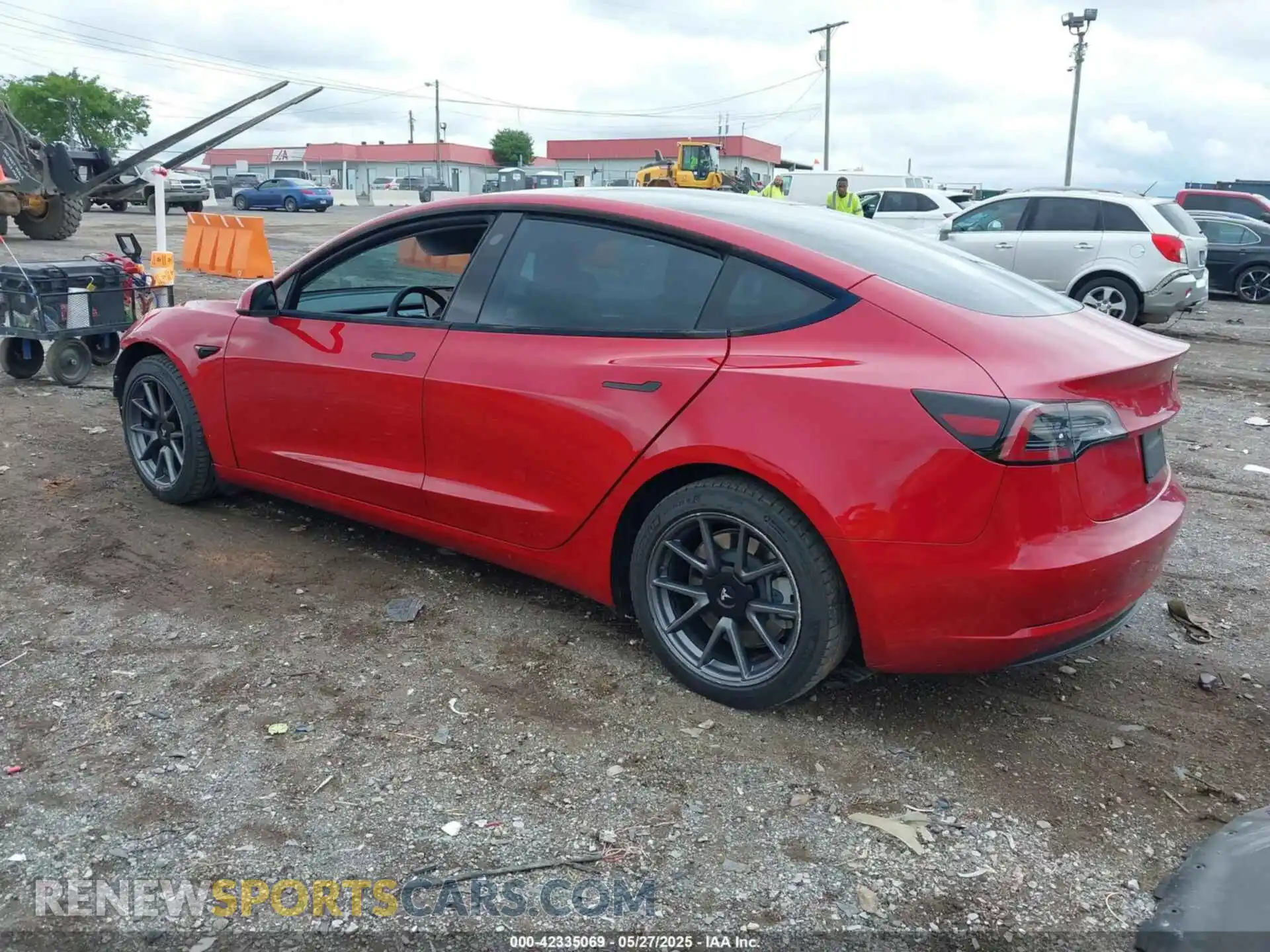 3 fotografías del automóvil dañado 5YJ3E1EB2MF061663 TESLA MODEL 3 2021