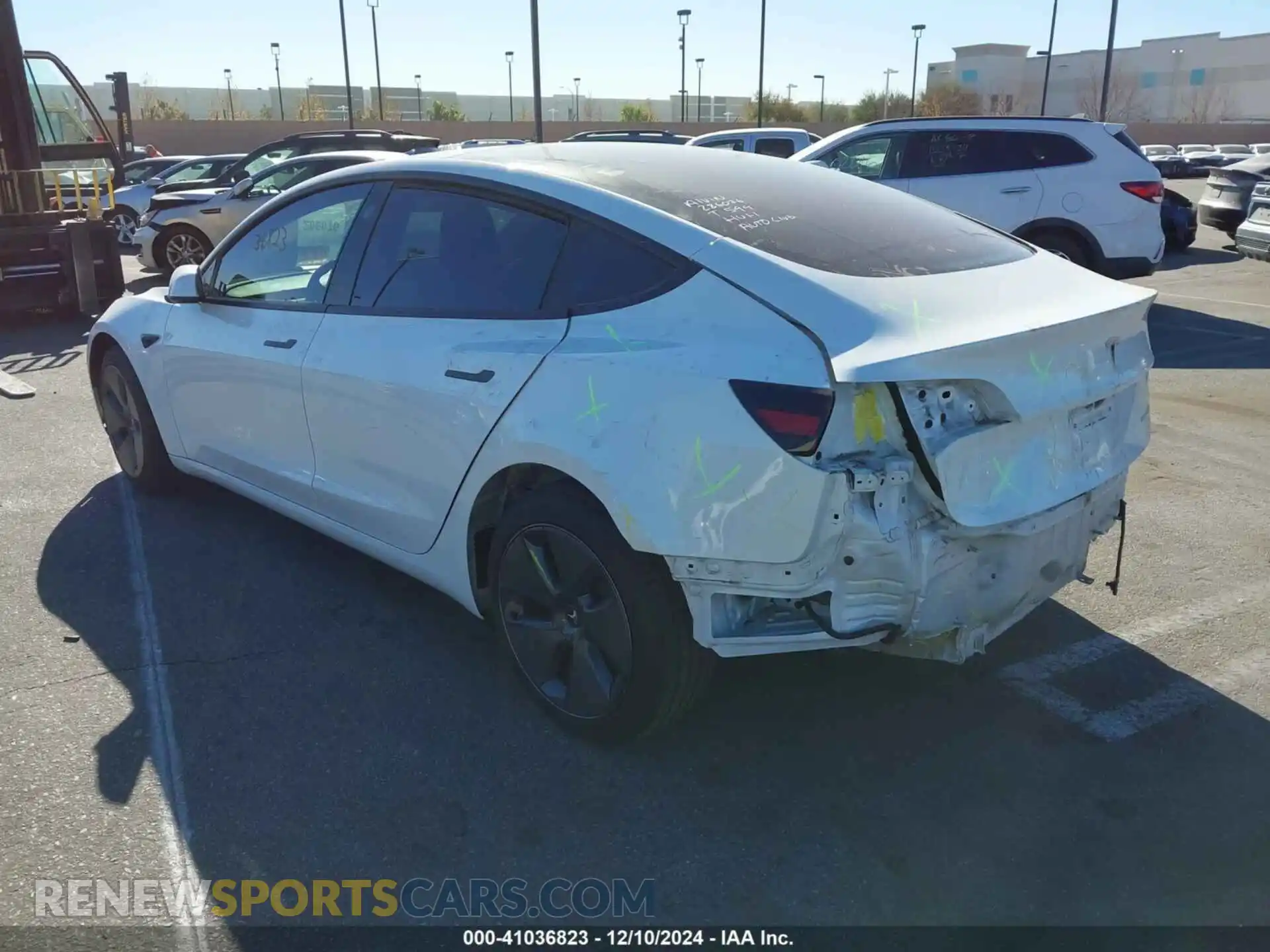 3 Photograph of a damaged car 5YJ3E1EB2MF063221 TESLA MODEL 3 2021