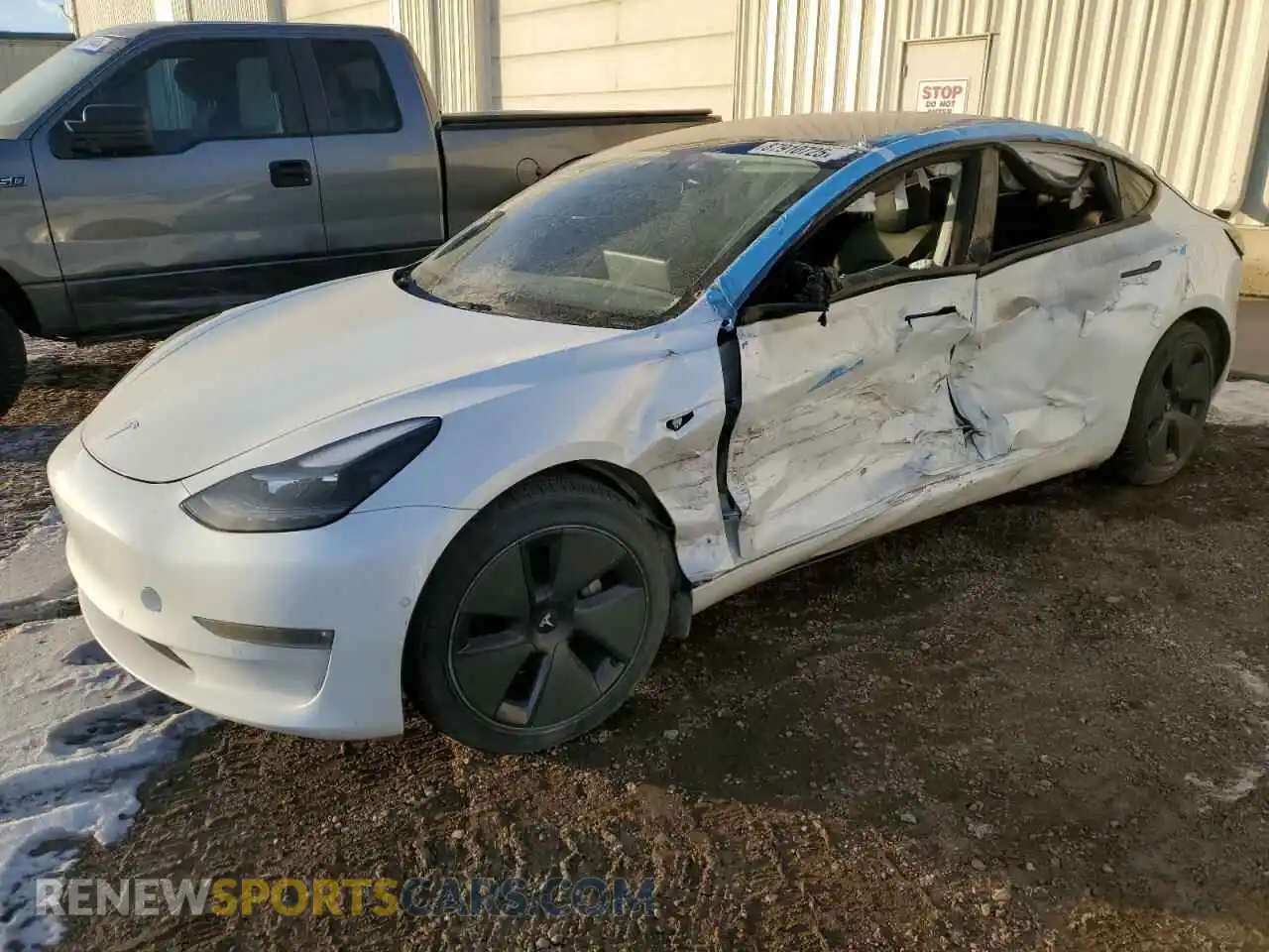 1 Photograph of a damaged car 5YJ3E1EB2MF079712 TESLA MODEL 3 2021