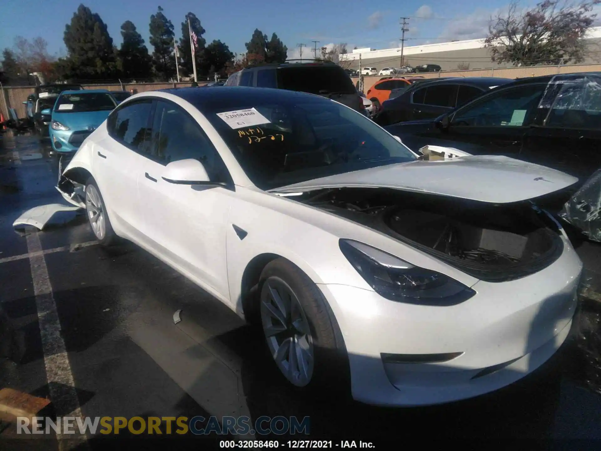 1 Photograph of a damaged car 5YJ3E1EB2MF927474 TESLA MODEL 3 2021