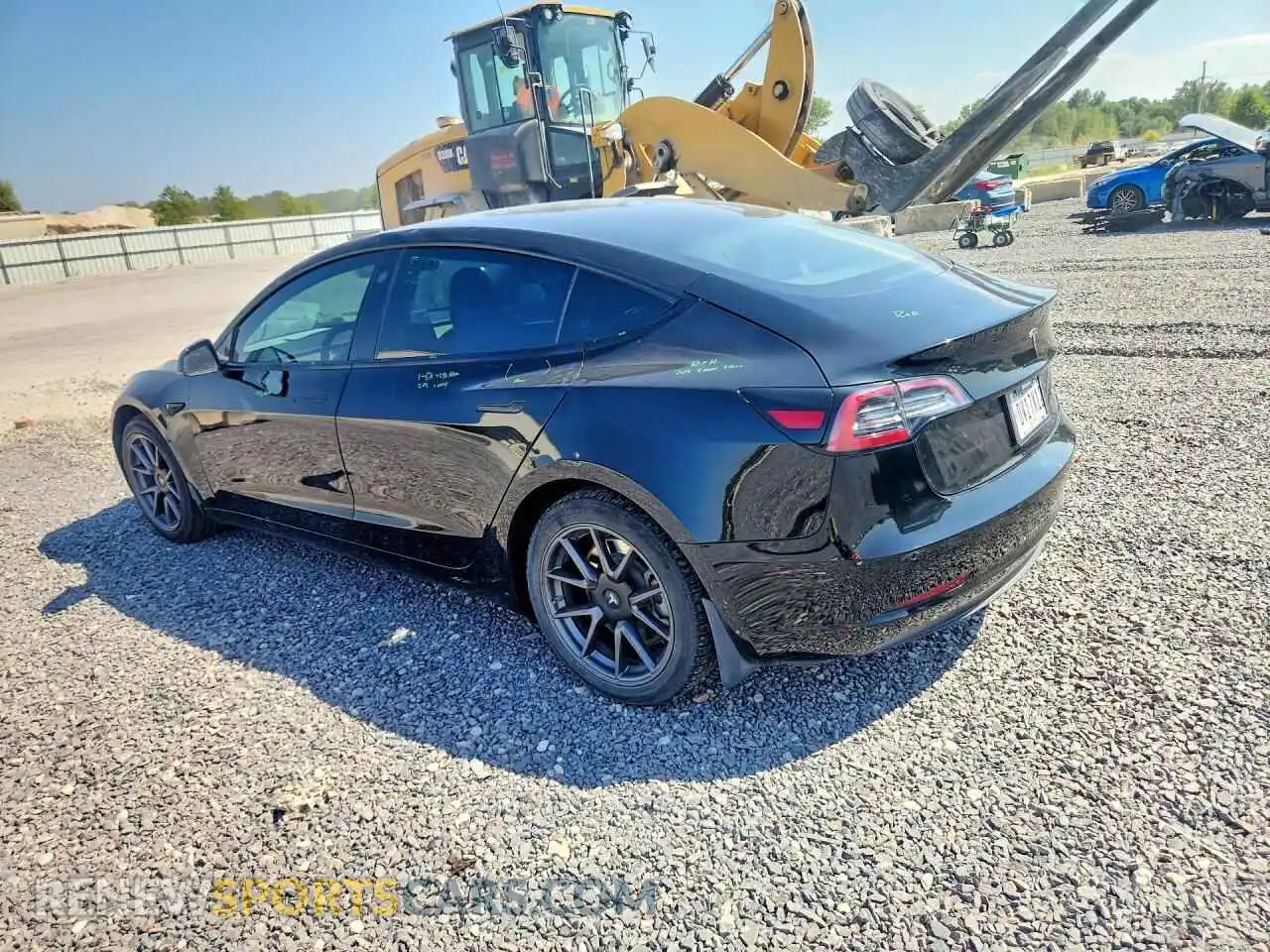 2 Photograph of a damaged car 5YJ3E1EB2MF978800 TESLA MODEL 3 2021