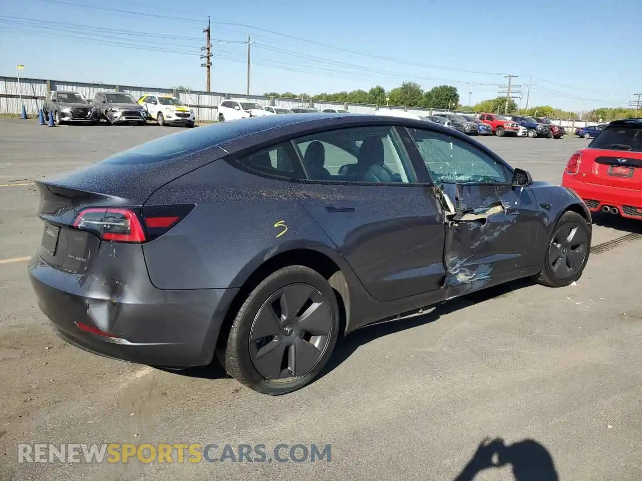 3 Photograph of a damaged car 5YJ3E1EB3MF059436 TESLA MODEL 3 2021