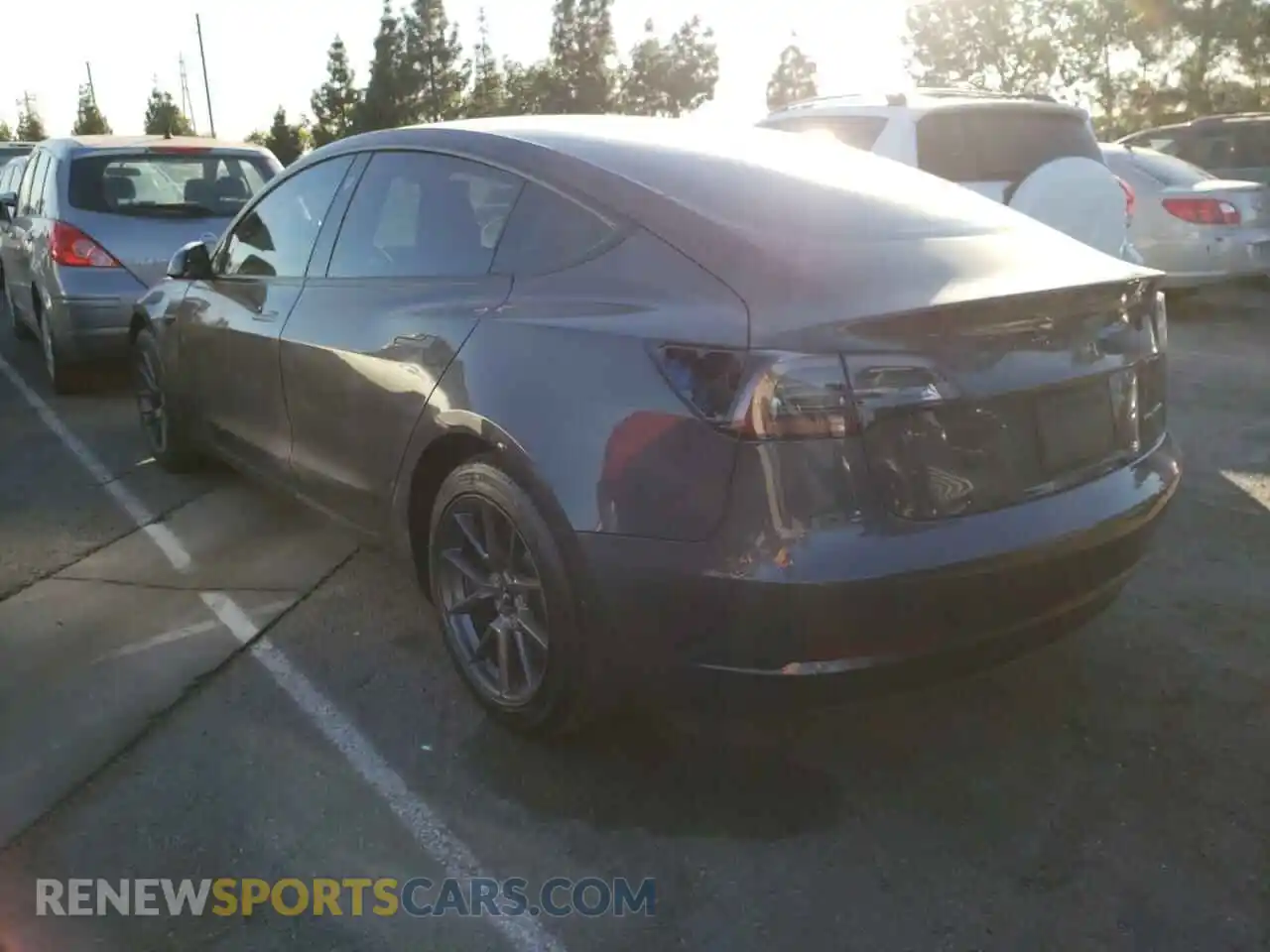 3 Photograph of a damaged car 5YJ3E1EB3MF072297 TESLA MODEL 3 2021