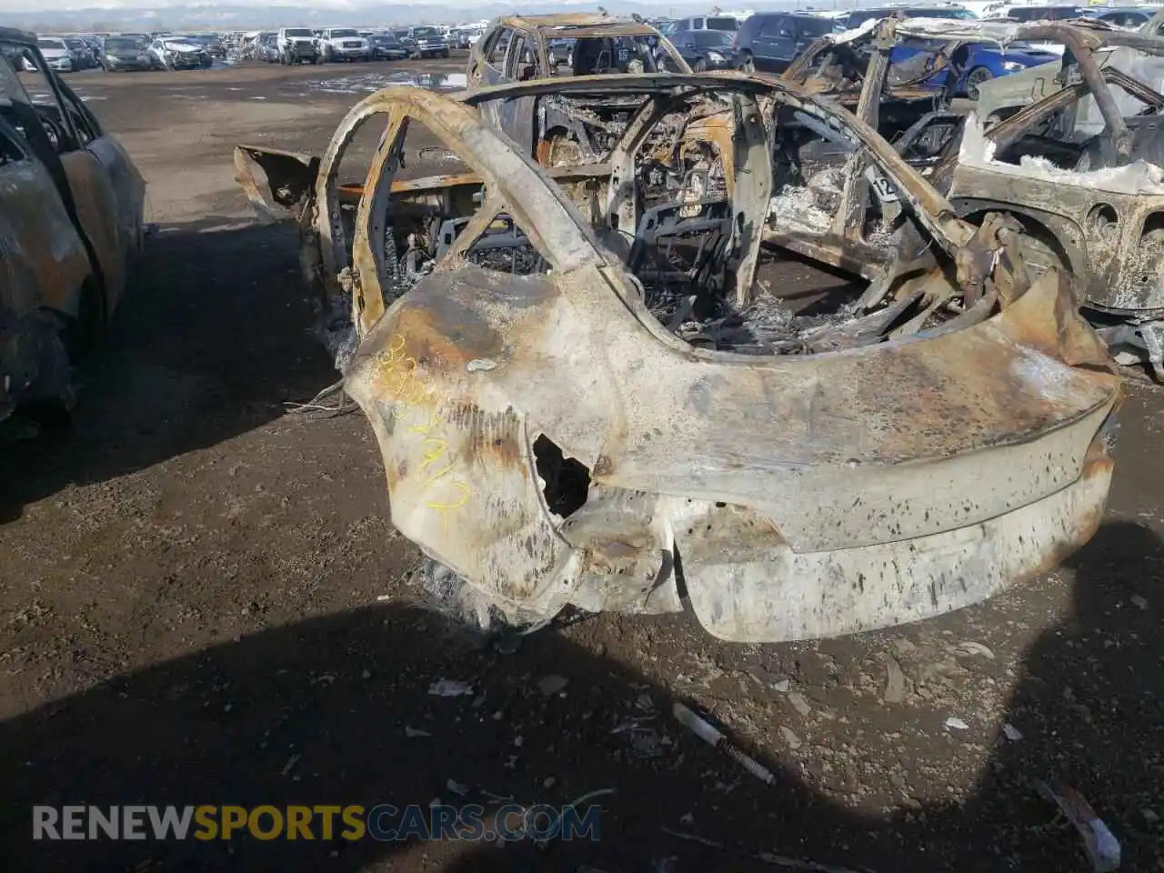 3 Photograph of a damaged car 5YJ3E1EB3MF874686 TESLA MODEL 3 2021