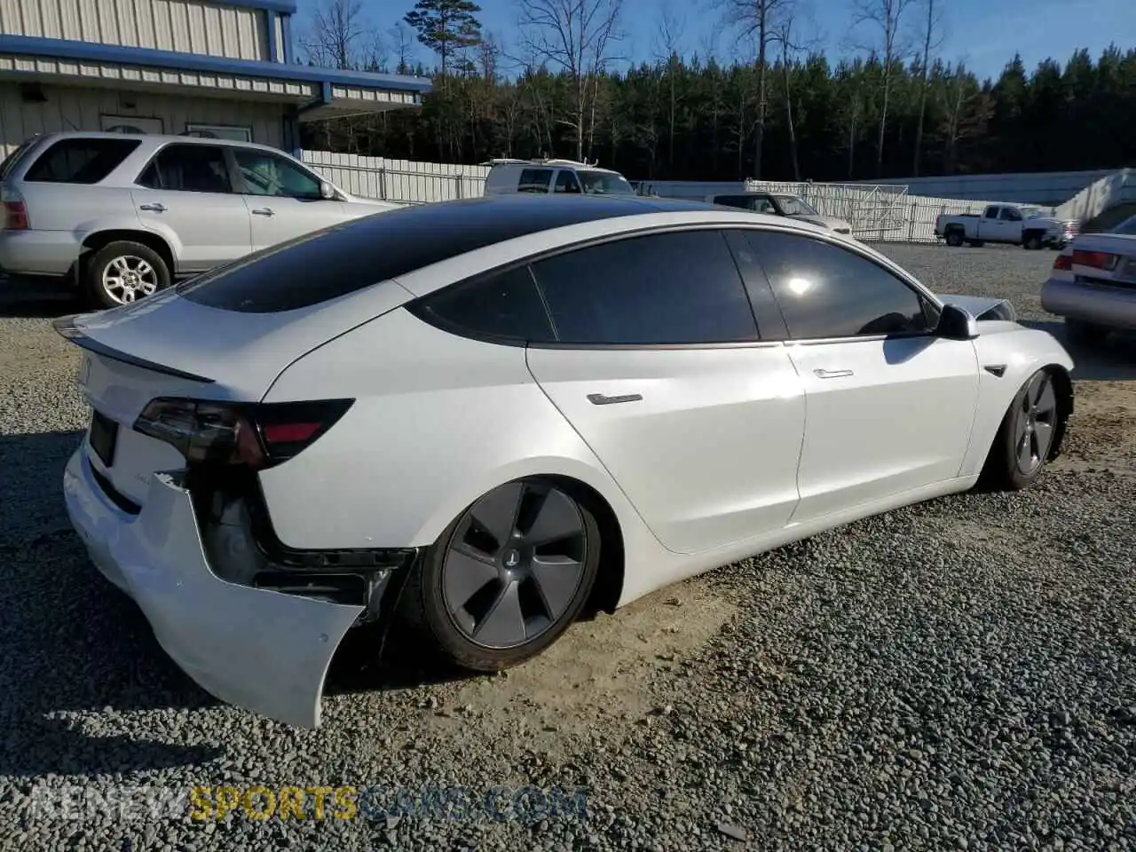 3 Photograph of a damaged car 5YJ3E1EB3MF925068 TESLA MODEL 3 2021