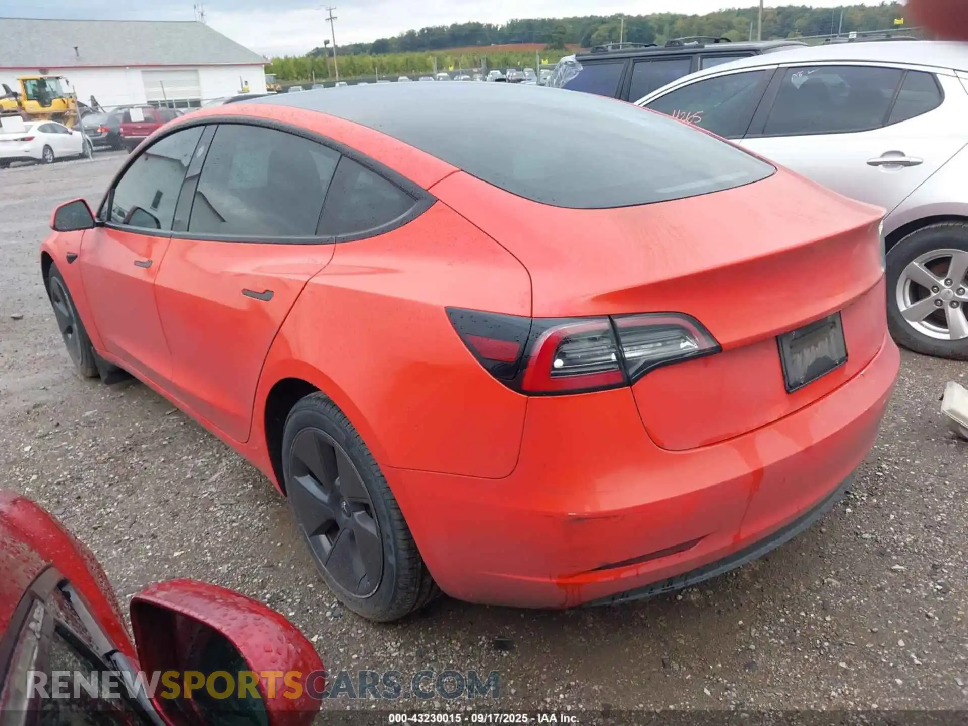 3 Photograph of a damaged car 5YJ3E1EB4MF015011 TESLA MODEL 3 2021