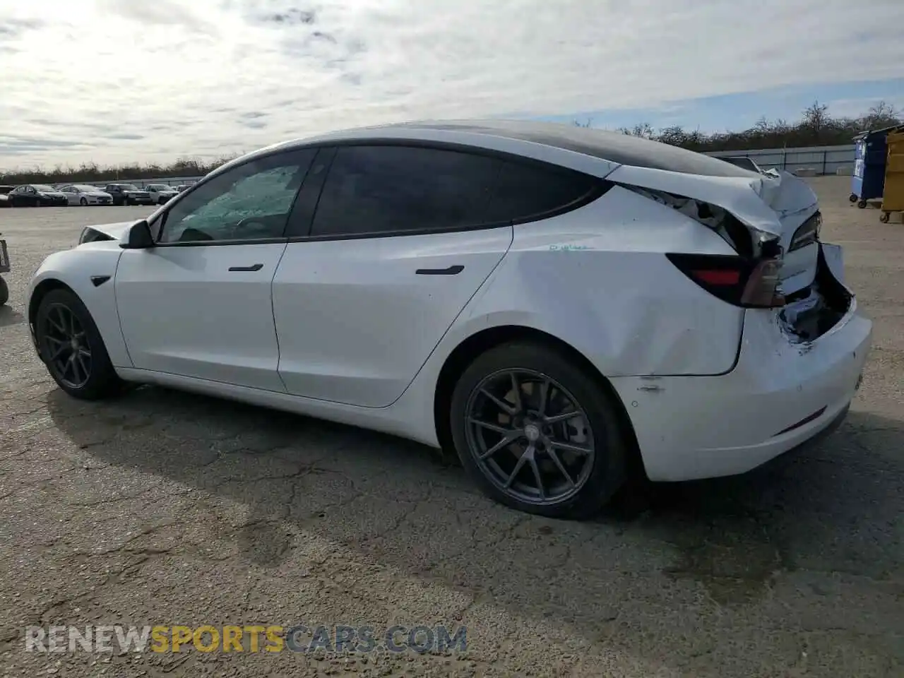 2 Photograph of a damaged car 5YJ3E1EB4MF064841 TESLA MODEL 3 2021