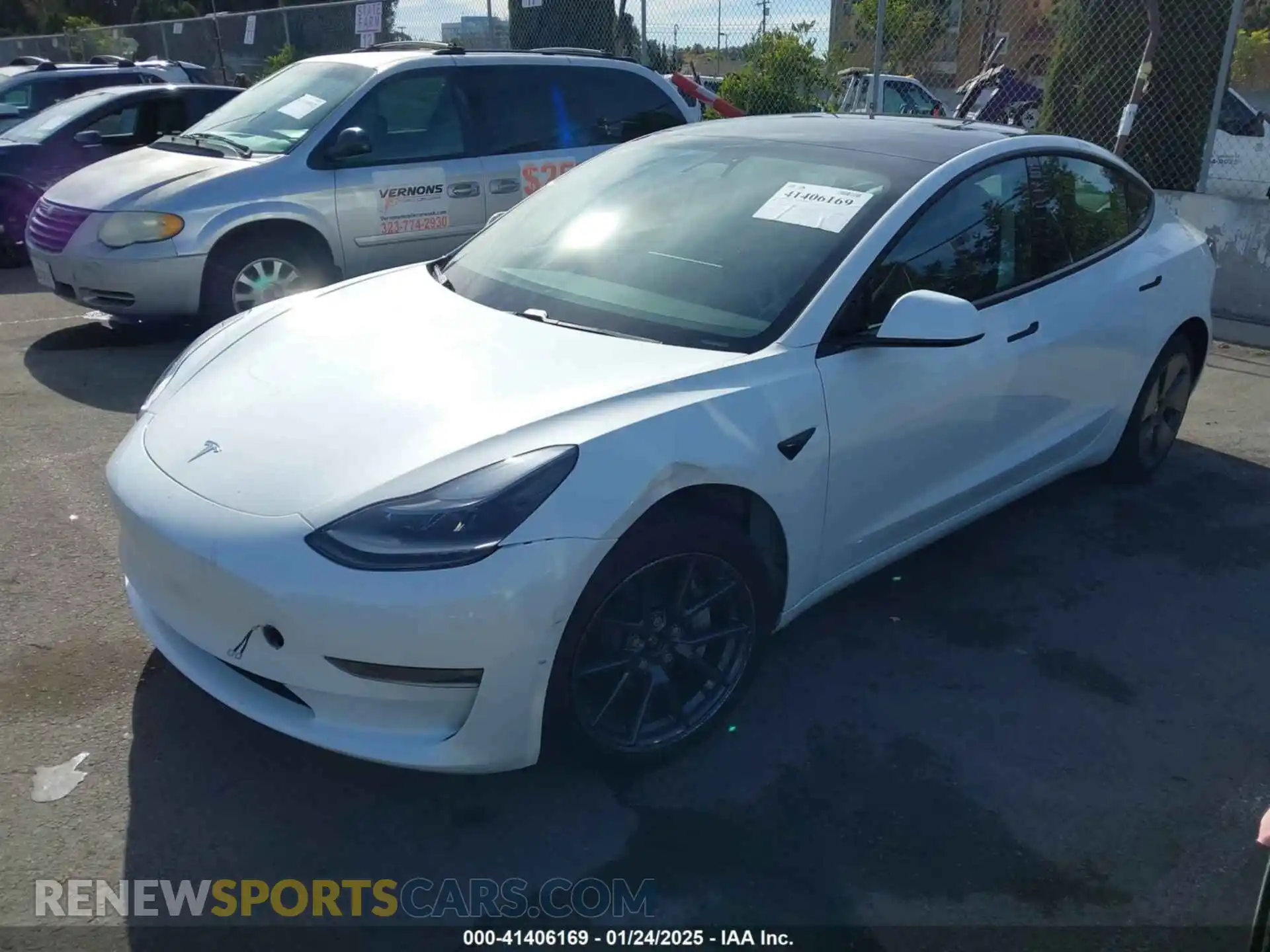 2 Photograph of a damaged car 5YJ3E1EB4MF072972 TESLA MODEL 3 2021