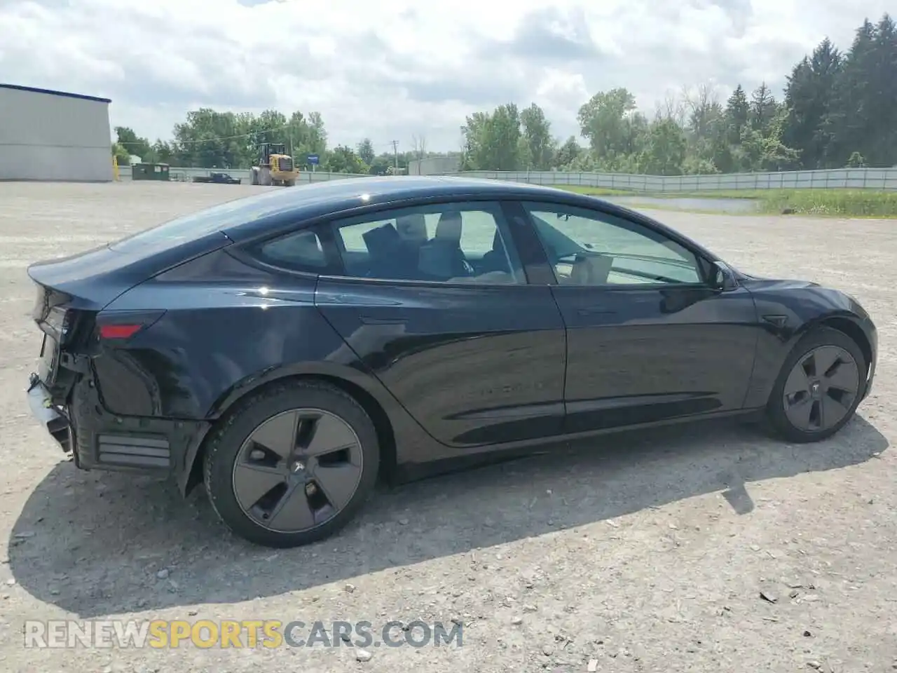 3 Photograph of a damaged car 5YJ3E1EB4MF081218 TESLA MODEL 3 2021