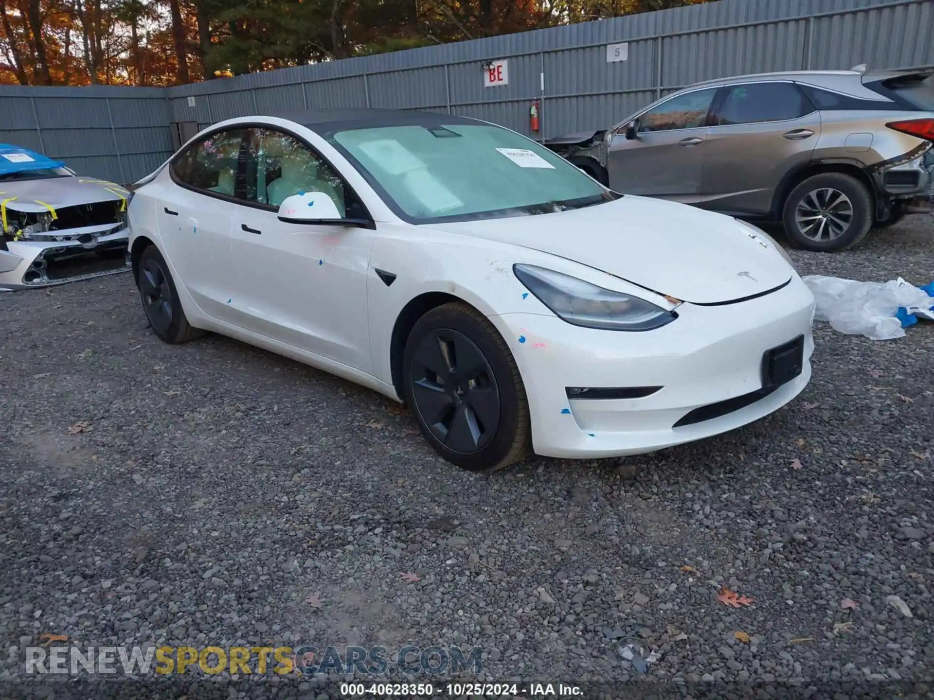 1 Photograph of a damaged car 5YJ3E1EB4MF855158 TESLA MODEL 3 2021
