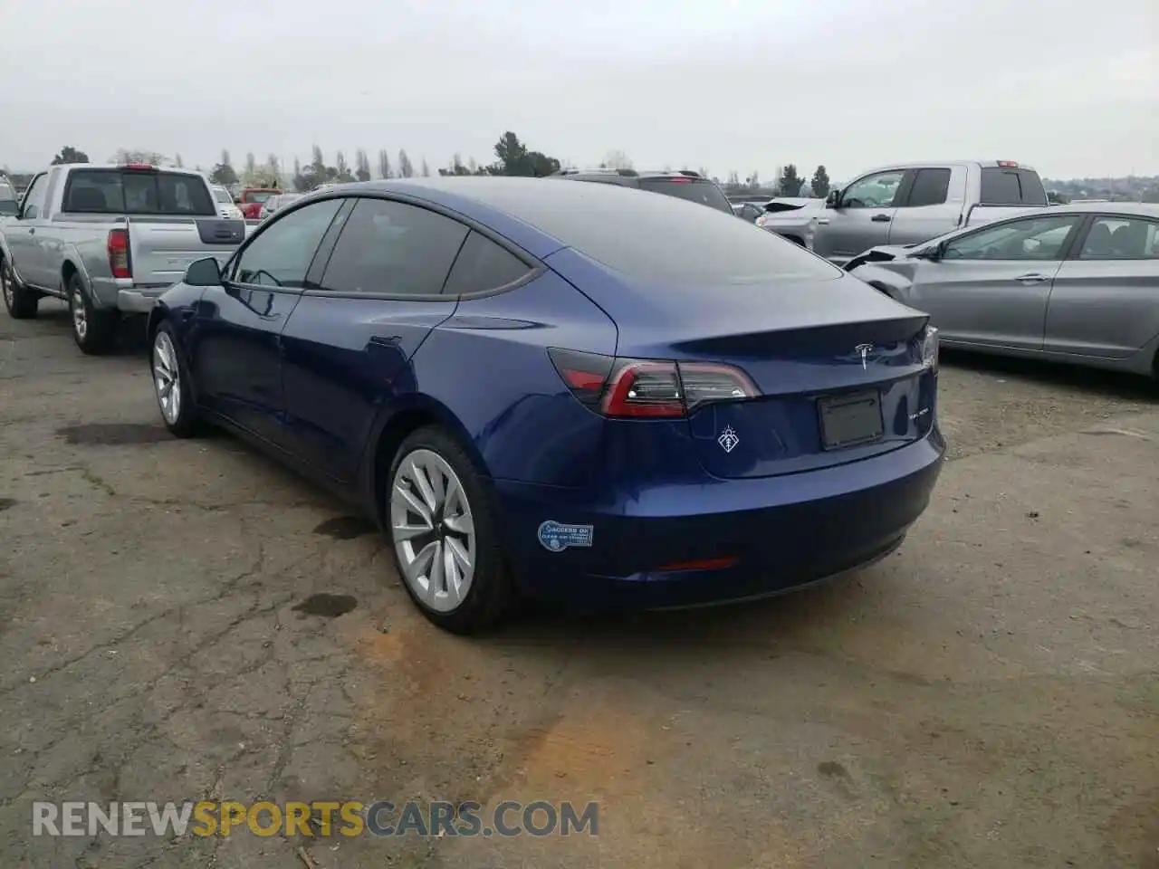 3 Photograph of a damaged car 5YJ3E1EB4MF865222 TESLA MODEL 3 2021