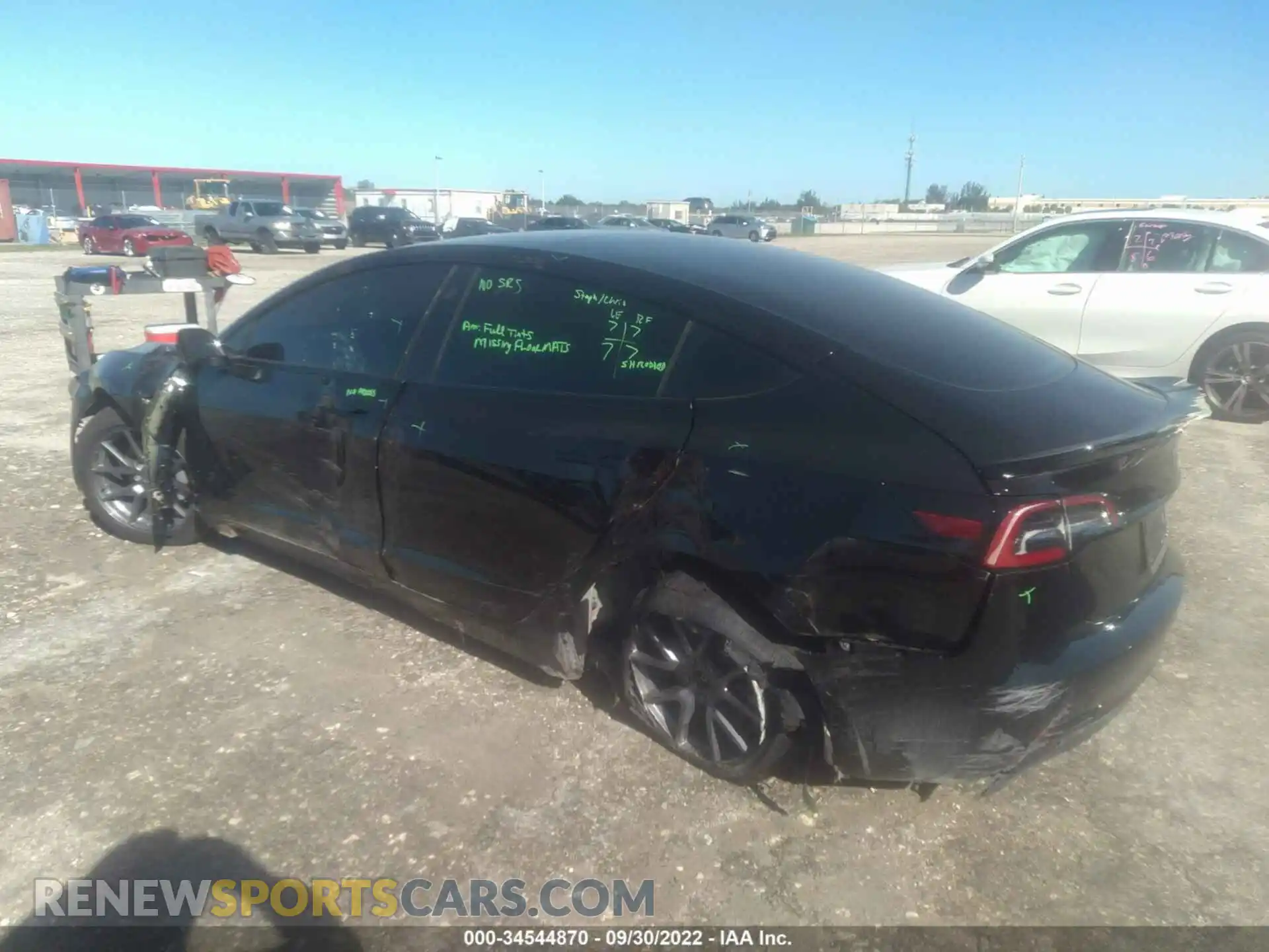 3 Photograph of a damaged car 5YJ3E1EB5MF064072 TESLA MODEL 3 2021