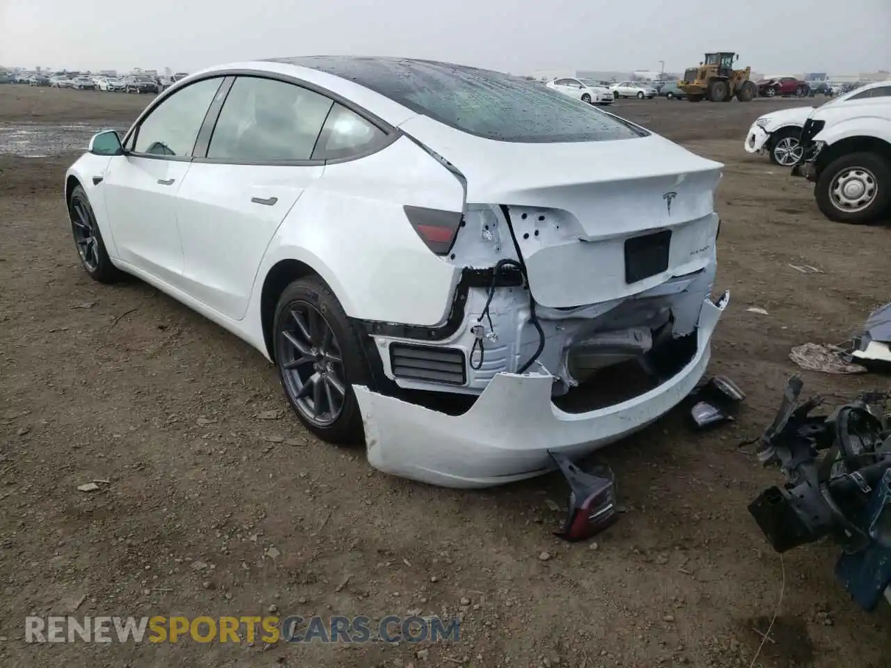 3 fotografías del automóvil dañado 5YJ3E1EB5MF085858 TESLA MODEL 3 2021