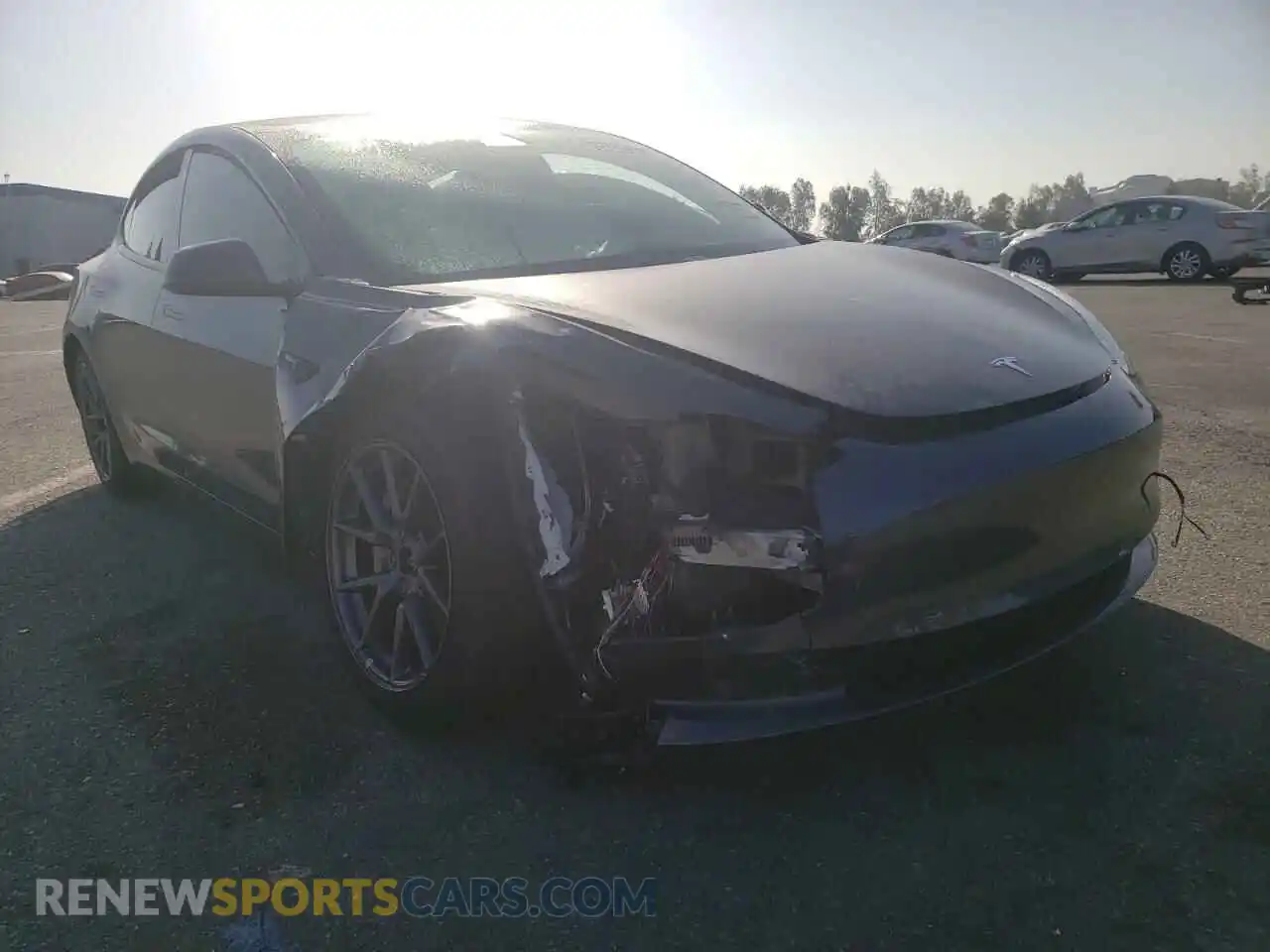 1 Photograph of a damaged car 5YJ3E1EB5MF995817 TESLA MODEL 3 2021