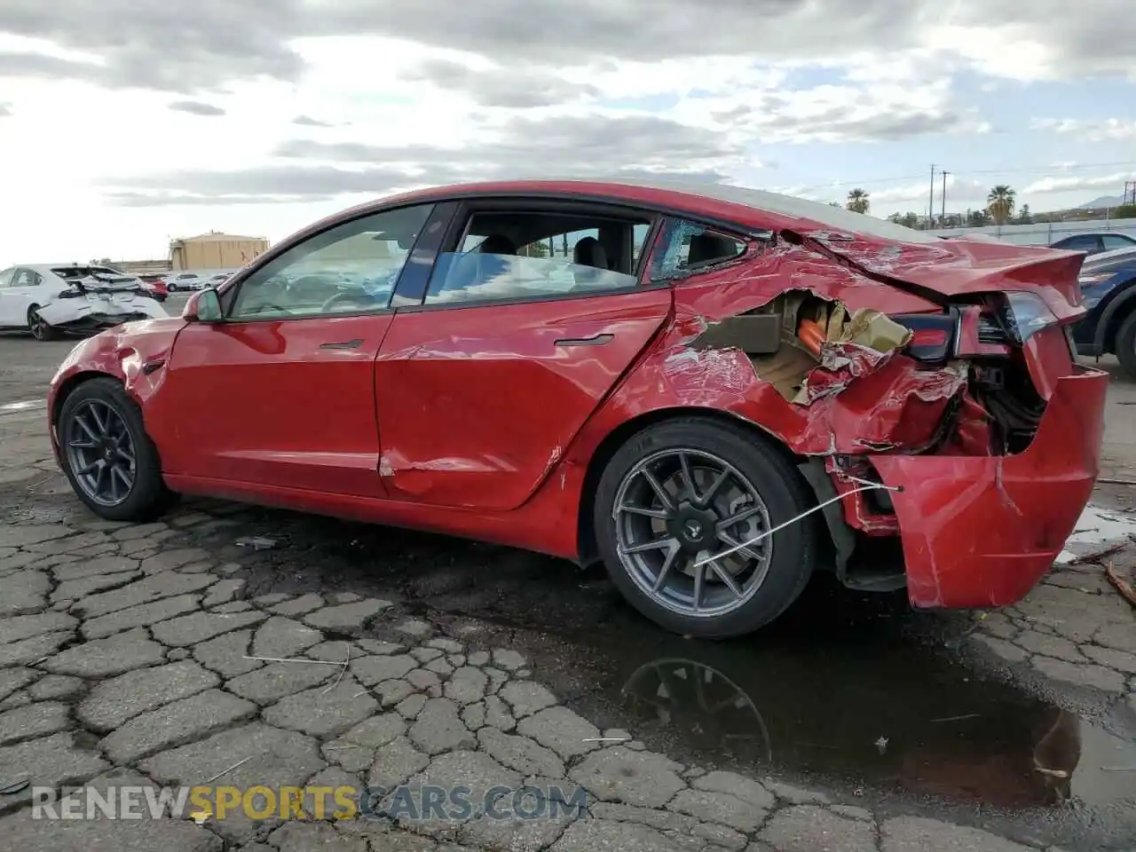 2 Photograph of a damaged car 5YJ3E1EB6MF003720 TESLA MODEL 3 2021