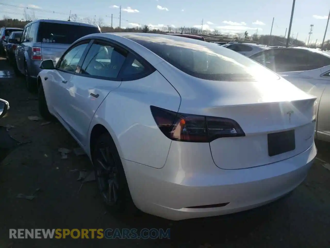 3 Photograph of a damaged car 5YJ3E1EB6MF055302 TESLA MODEL 3 2021