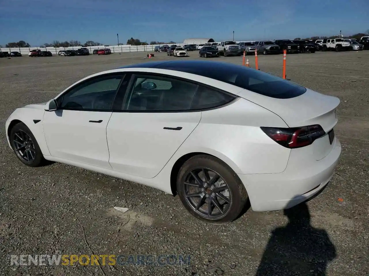 2 Photograph of a damaged car 5YJ3E1EB6MF065604 TESLA MODEL 3 2021