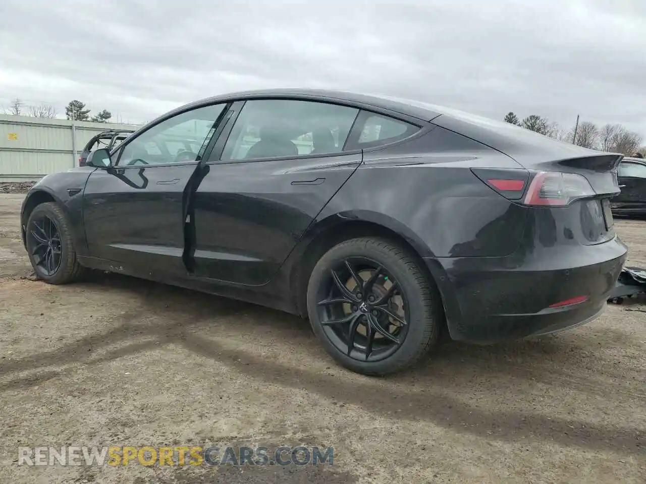 2 Photograph of a damaged car 5YJ3E1EB6MF853086 TESLA MODEL 3 2021