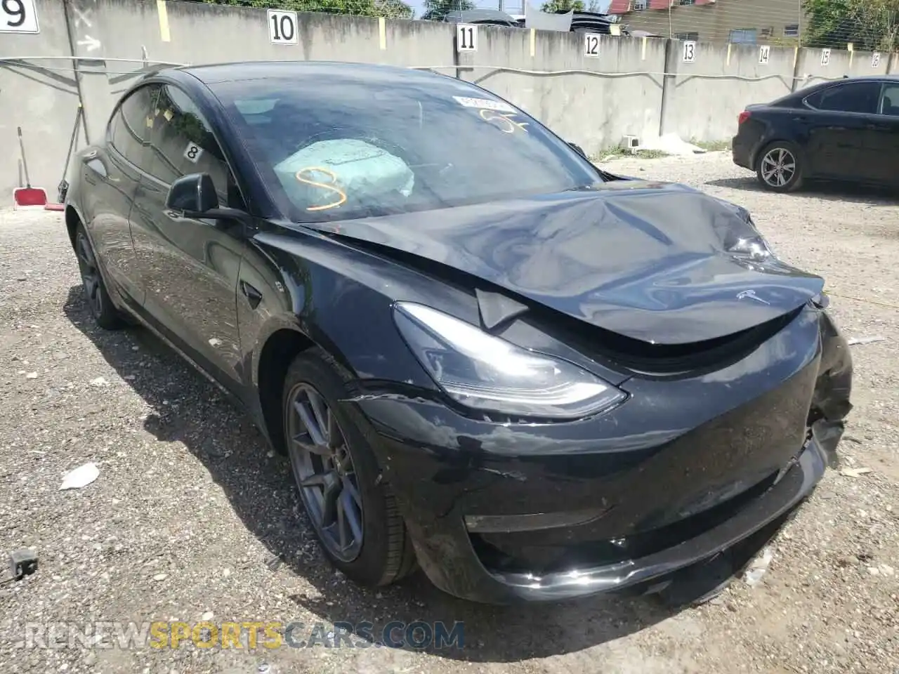1 Photograph of a damaged car 5YJ3E1EB6MF924528 TESLA MODEL 3 2021