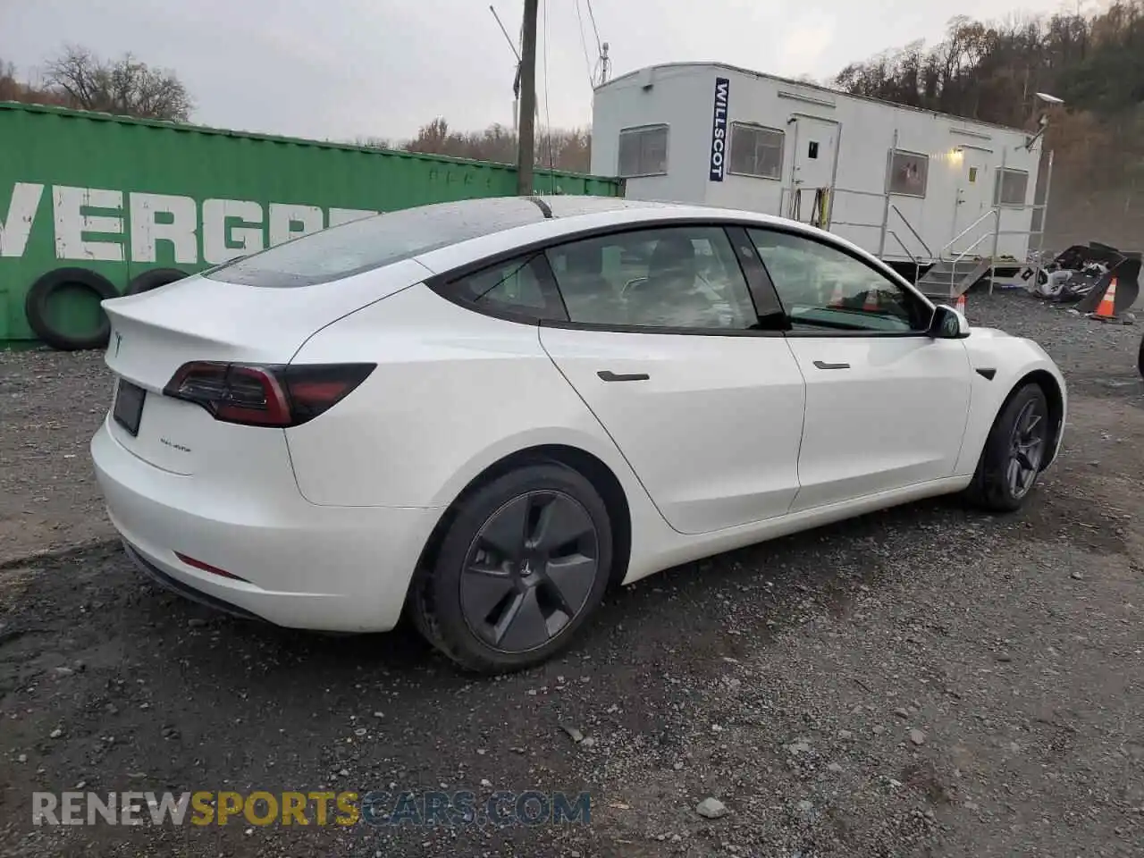 3 Photograph of a damaged car 5YJ3E1EB6MF974801 TESLA MODEL 3 2021