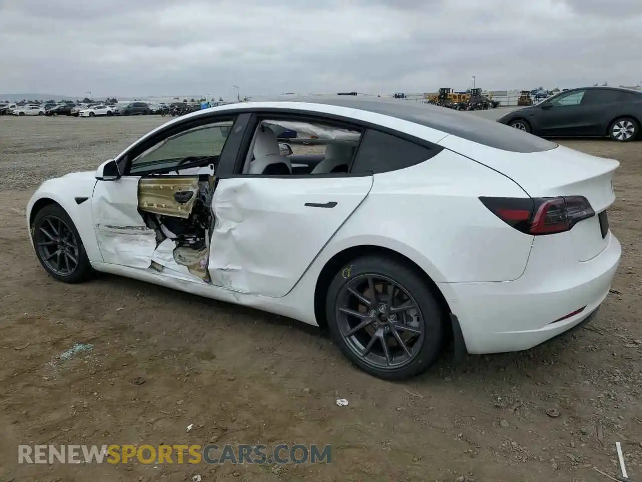 2 Photograph of a damaged car 5YJ3E1EB7MF013303 TESLA MODEL 3 2021