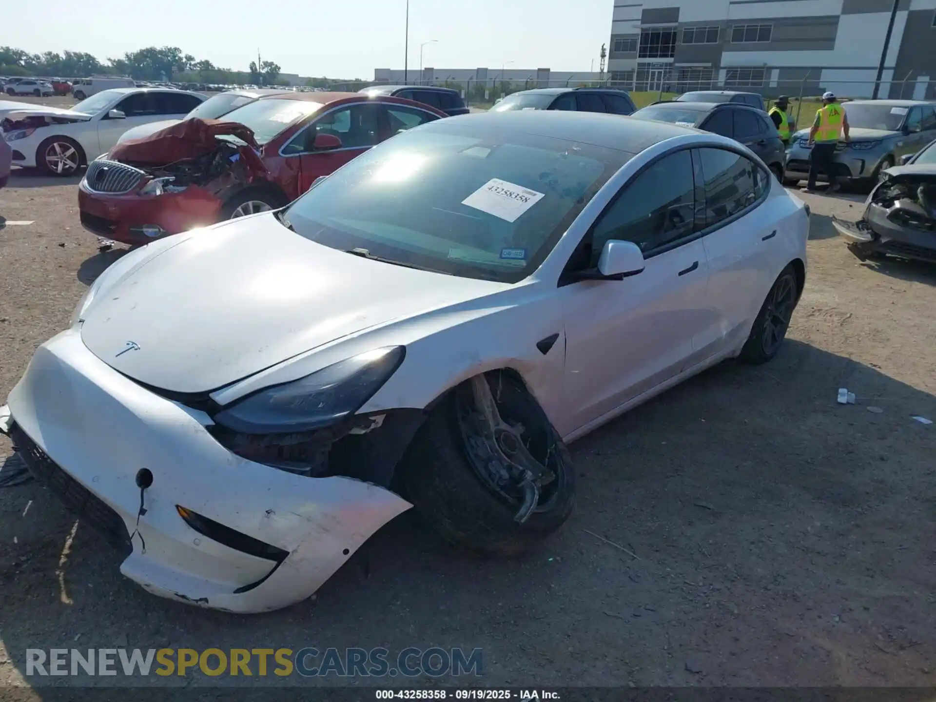 2 fotografías del automóvil dañado 5YJ3E1EB7MF020011 TESLA MODEL 3 2021