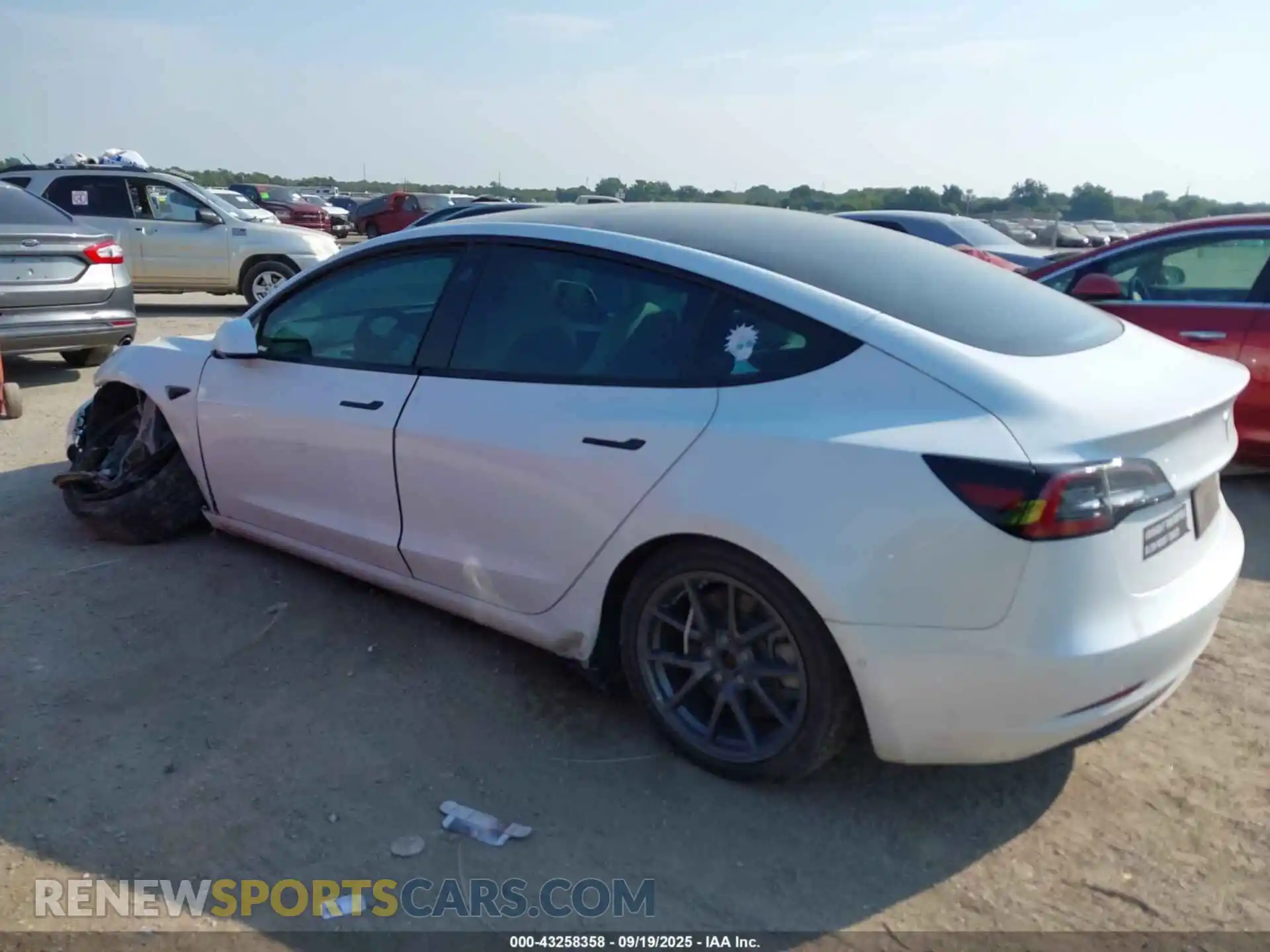 3 fotografías del automóvil dañado 5YJ3E1EB7MF020011 TESLA MODEL 3 2021