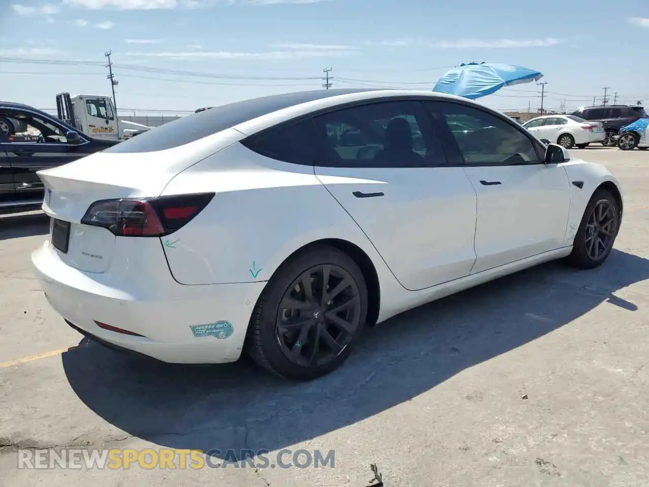 3 Photograph of a damaged car 5YJ3E1EB7MF033339 TESLA MODEL 3 2021