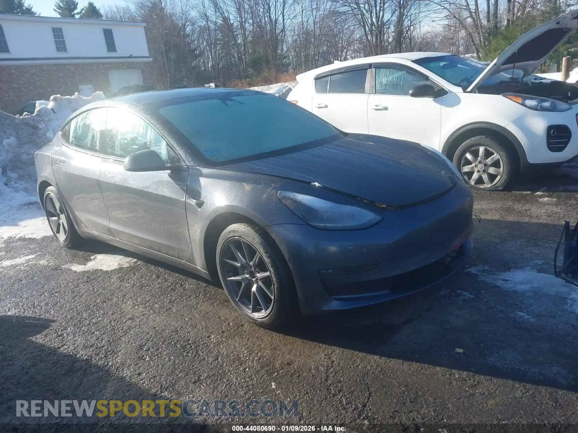 1 Photograph of a damaged car 5YJ3E1EB7MF047953 TESLA MODEL 3 2021