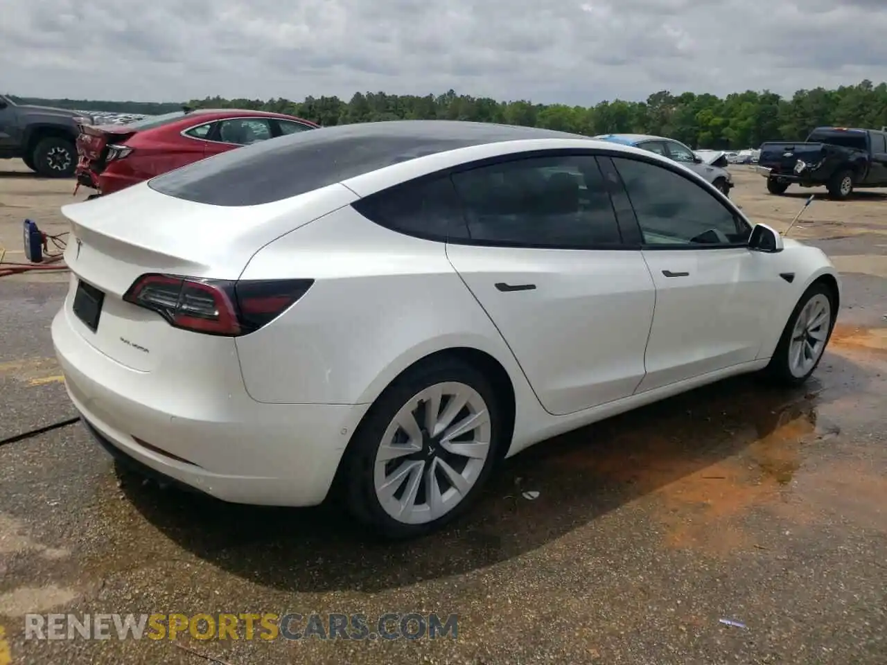 3 Photograph of a damaged car 5YJ3E1EB7MF055714 TESLA MODEL 3 2021