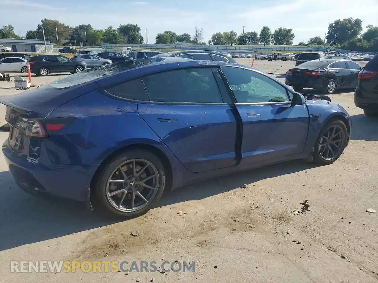 3 Photograph of a damaged car 5YJ3E1EB7MF836829 TESLA MODEL 3 2021