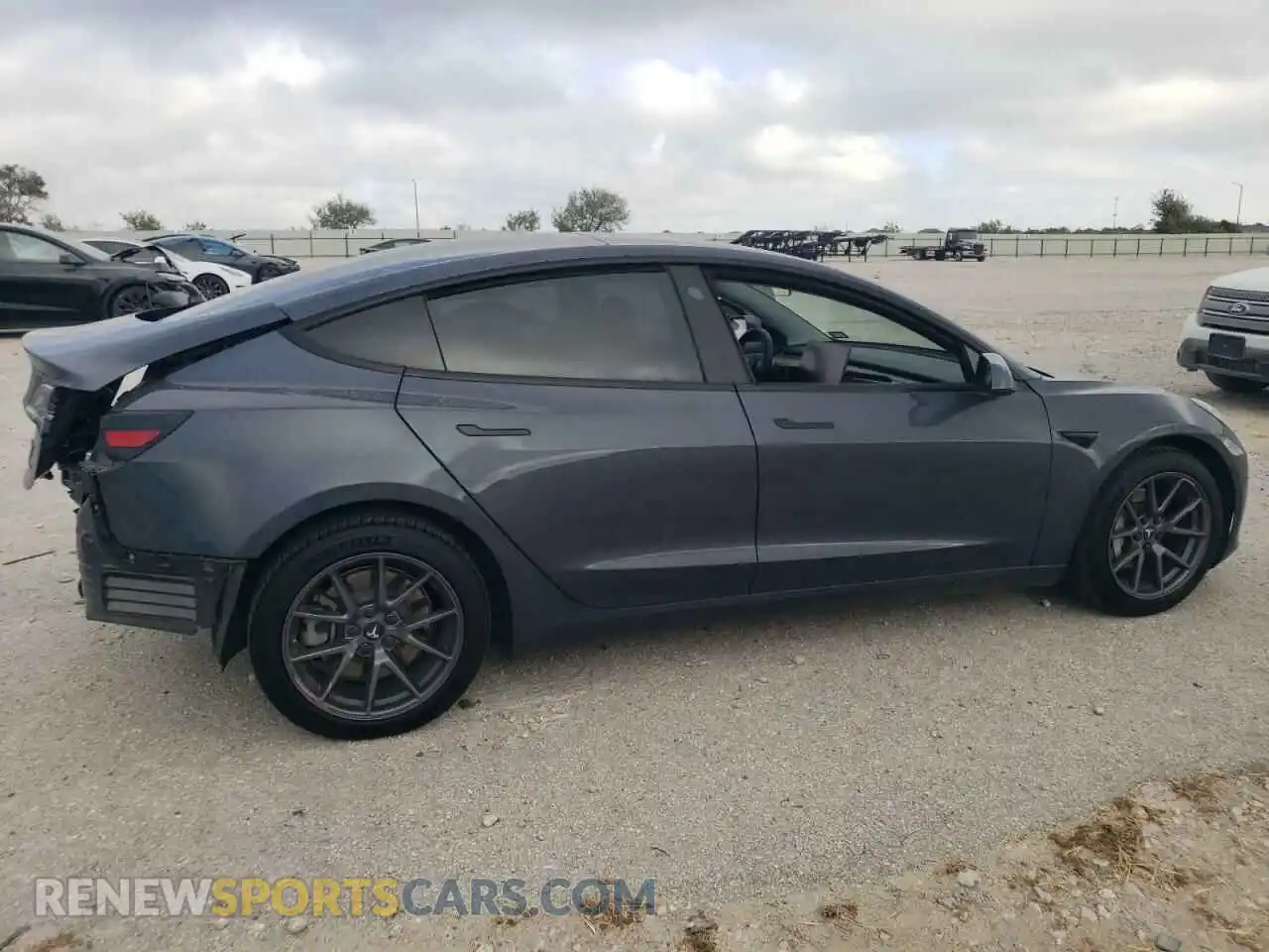 3 Photograph of a damaged car 5YJ3E1EB7MF858328 TESLA MODEL 3 2021
