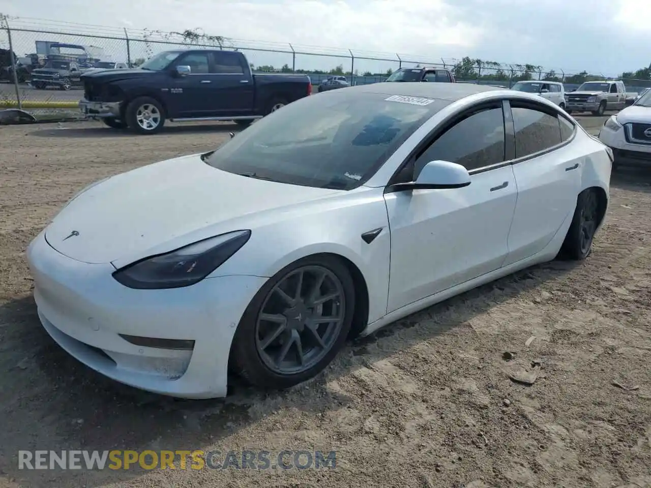 1 Photograph of a damaged car 5YJ3E1EB7MF924831 TESLA MODEL 3 2021