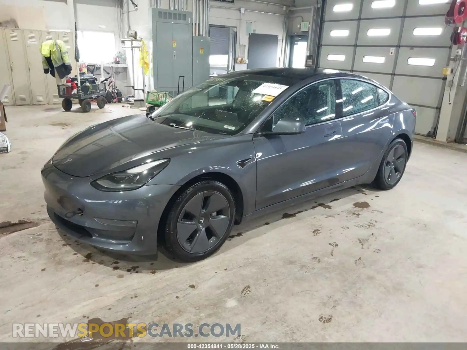 2 Photograph of a damaged car 5YJ3E1EB7MF927938 TESLA MODEL 3 2021