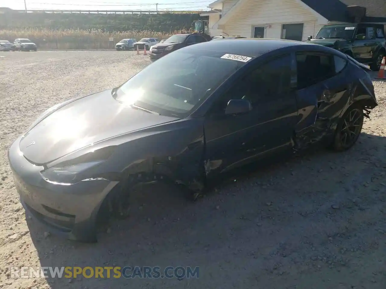 1 Photograph of a damaged car 5YJ3E1EB7MF983250 TESLA MODEL 3 2021