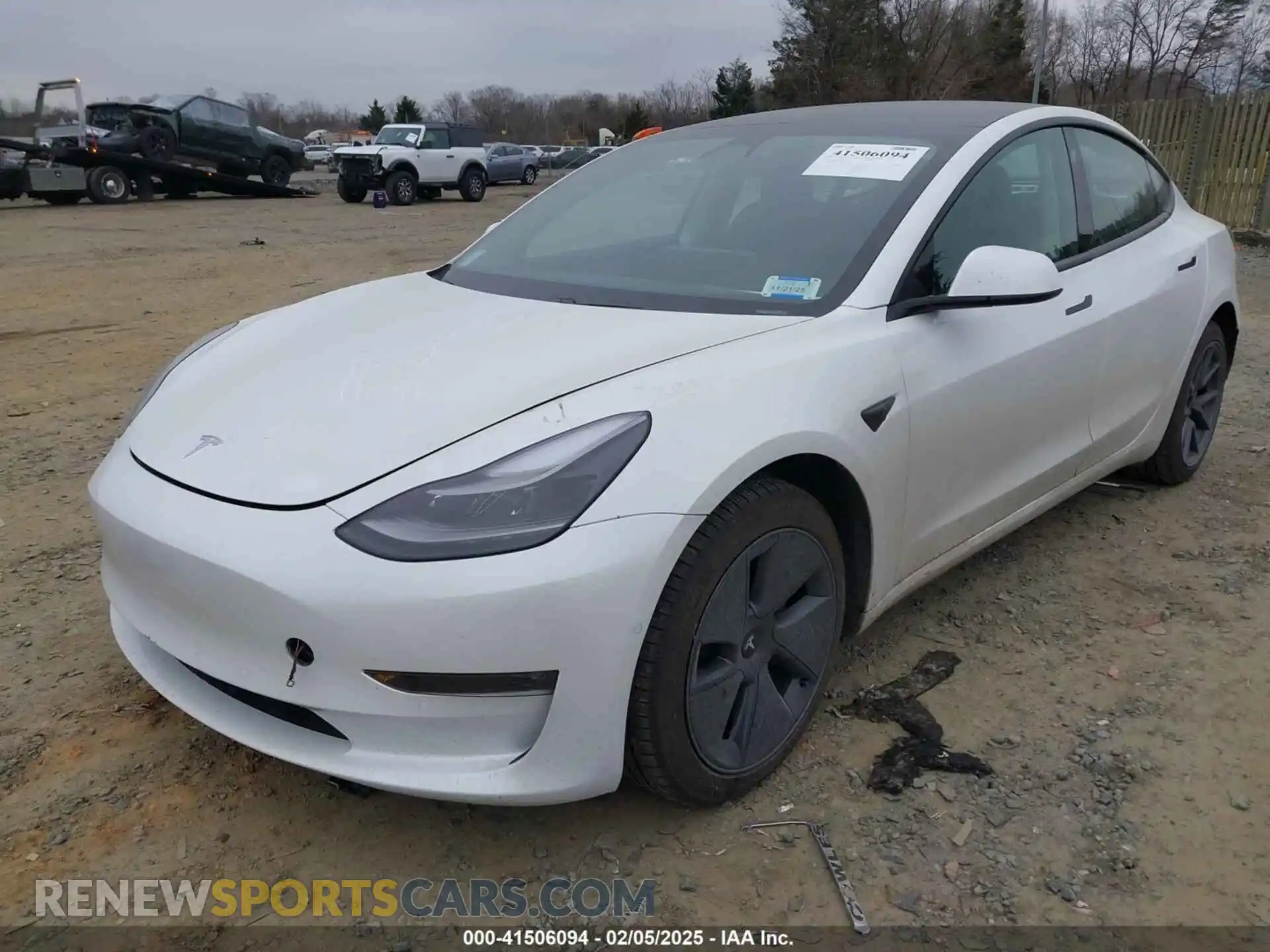 2 Photograph of a damaged car 5YJ3E1EB8MF019367 TESLA MODEL 3 2021