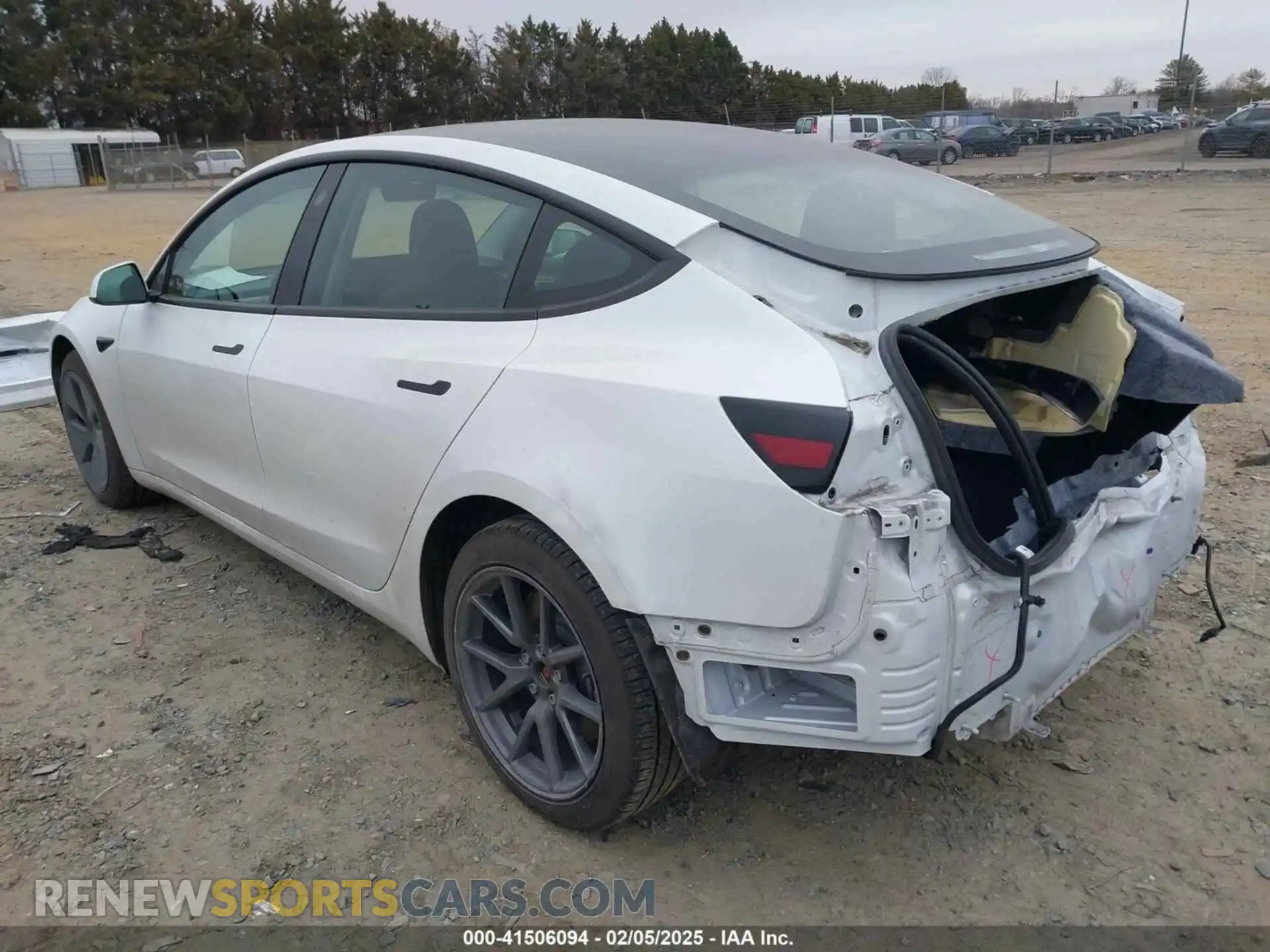 3 Photograph of a damaged car 5YJ3E1EB8MF019367 TESLA MODEL 3 2021
