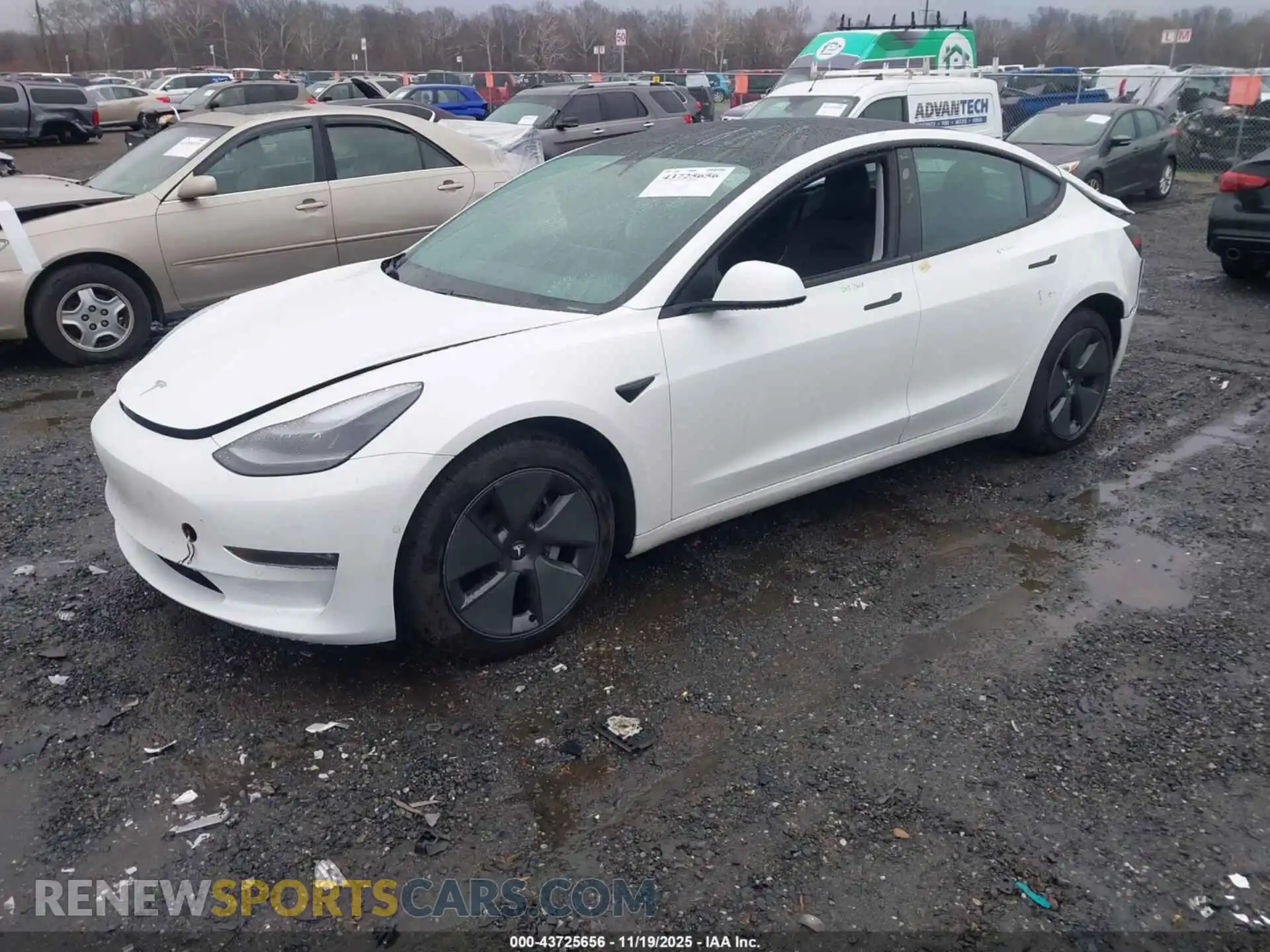 2 Photograph of a damaged car 5YJ3E1EB8MF032863 TESLA MODEL 3 2021