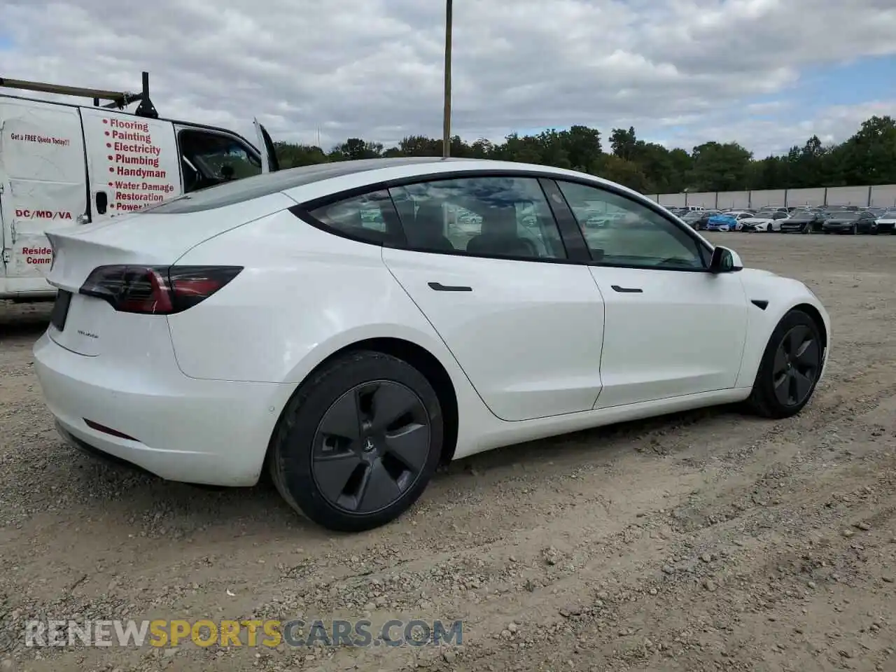 3 Photograph of a damaged car 5YJ3E1EB8MF034080 TESLA MODEL 3 2021