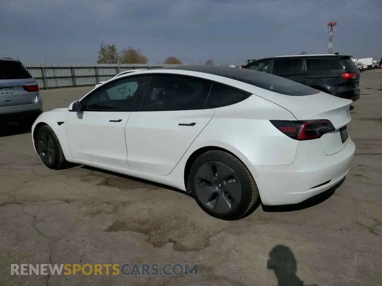 2 Photograph of a damaged car 5YJ3E1EB8MF046231 TESLA MODEL 3 2021
