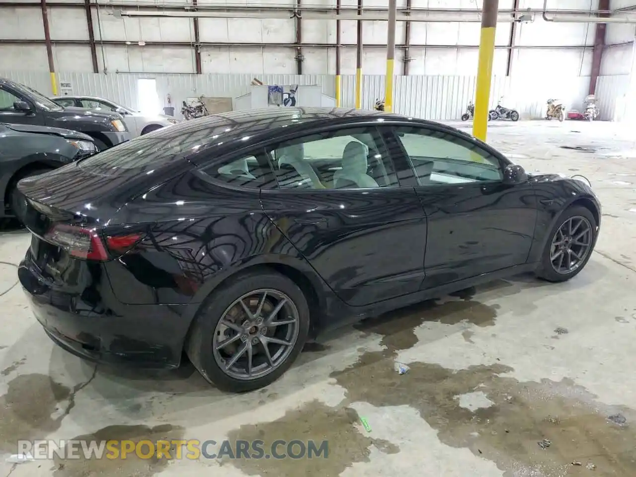 3 Photograph of a damaged car 5YJ3E1EB8MF048996 TESLA MODEL 3 2021