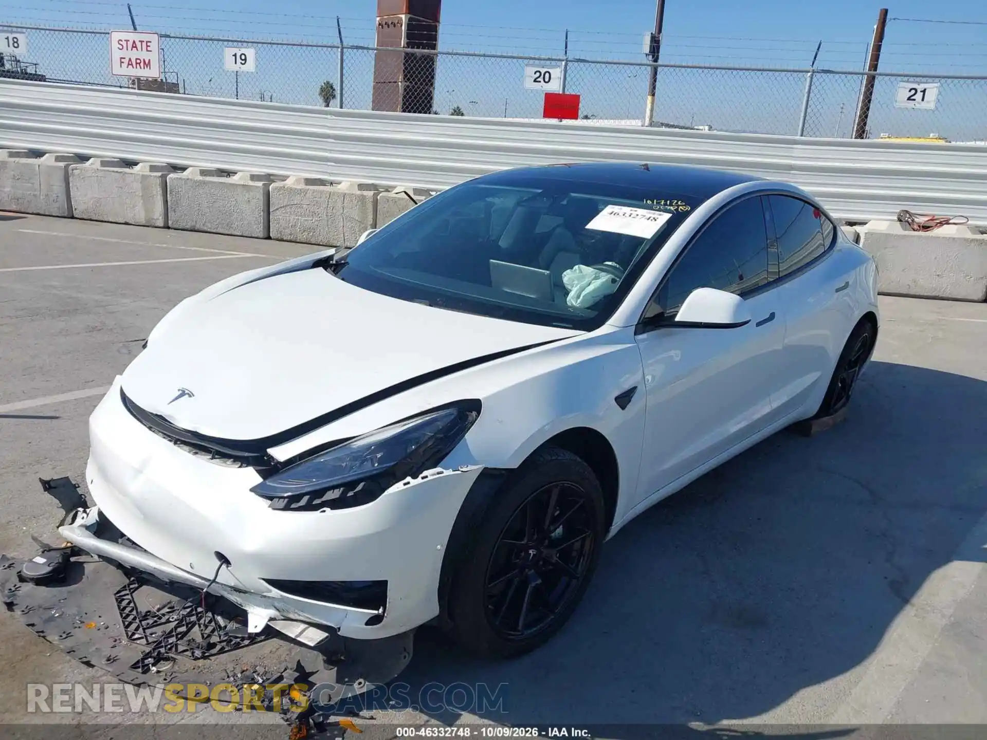 2 fotografías del automóvil dañado 5YJ3E1EB8MF872707 TESLA MODEL 3 2021