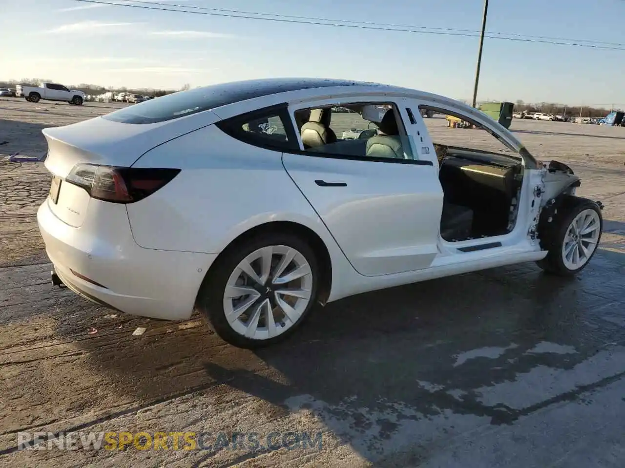 3 Photograph of a damaged car 5YJ3E1EB8MF924238 TESLA MODEL 3 2021