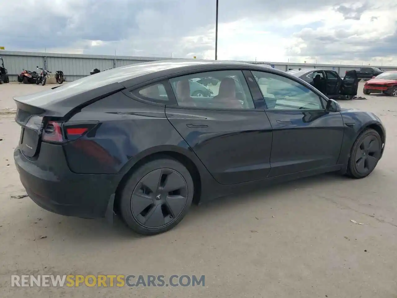 3 Photograph of a damaged car 5YJ3E1EB9MF006708 TESLA MODEL 3 2021